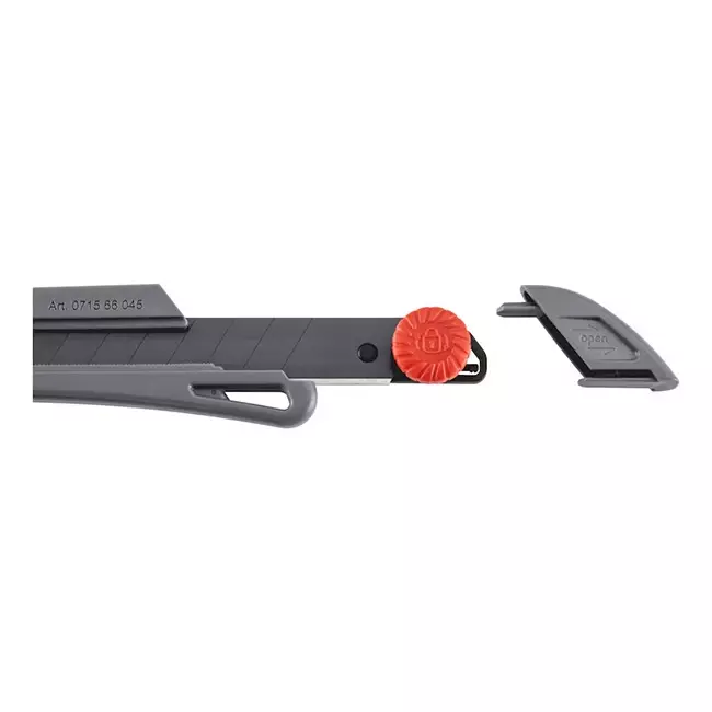 Cutter avec système de coupe 18mm