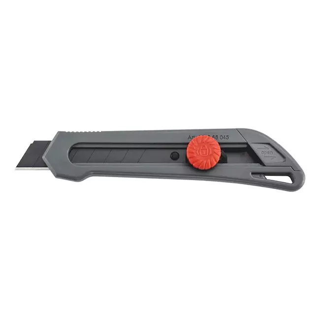 Cutter avec système de coupe 18mm